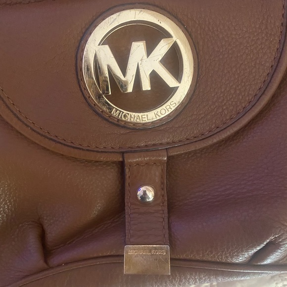 Michael Kors tan purse 👜 - Picture 4 of 4
